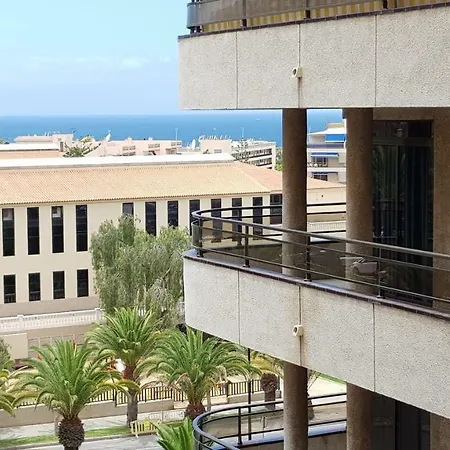 Los Cristianos Valdes Center 3 *