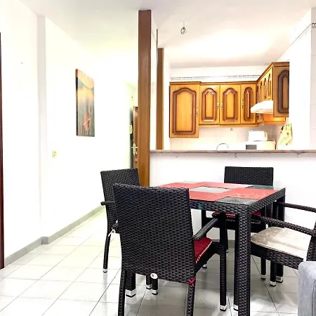 Los Cristianos Valdes Center 3 * Los Cristianos (Tenerife)